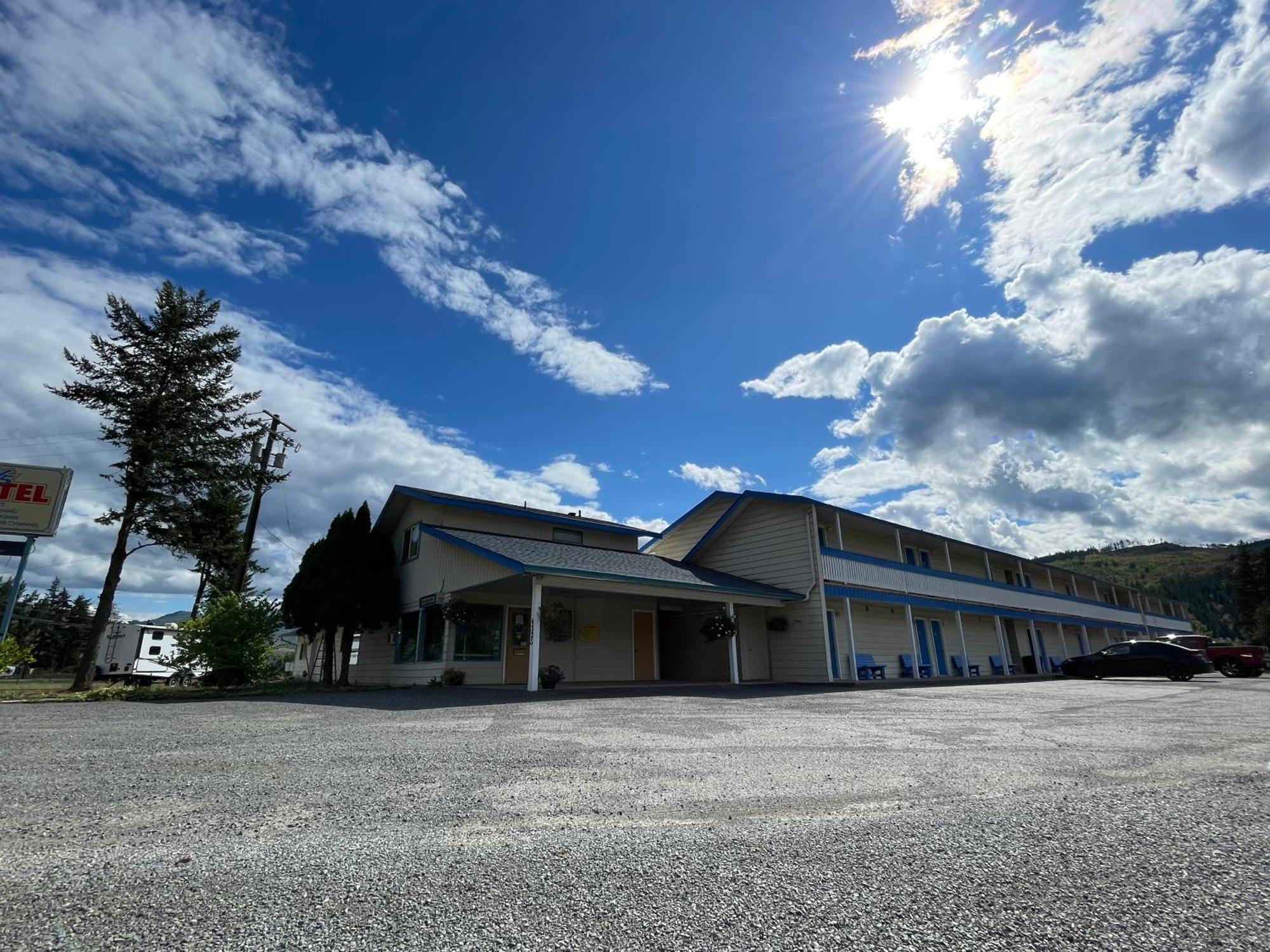 Y-5 Motel Barrière Exteriör bild